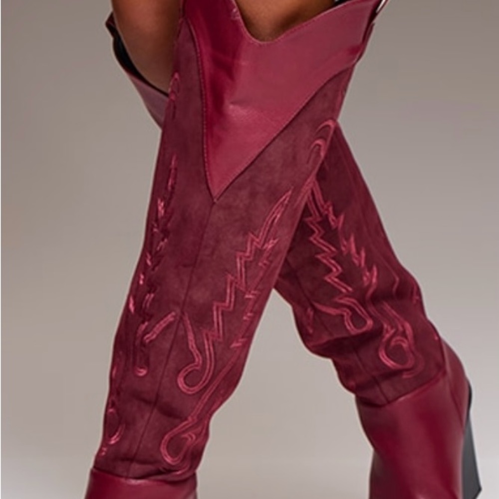 Elegant Burgundy Women's Boots